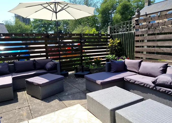 Anchor House 2 East Street Alford Lincolnshire Ln13 9Eq
