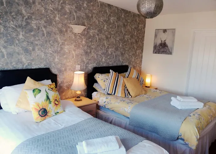 Fox And Hounds Country Inn